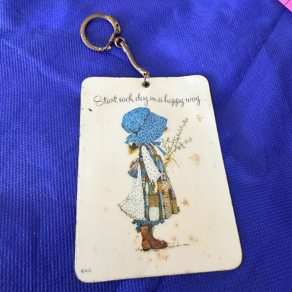 Vintage Holly Hobbie American Greetings White Plastic Keychain Start Each Day